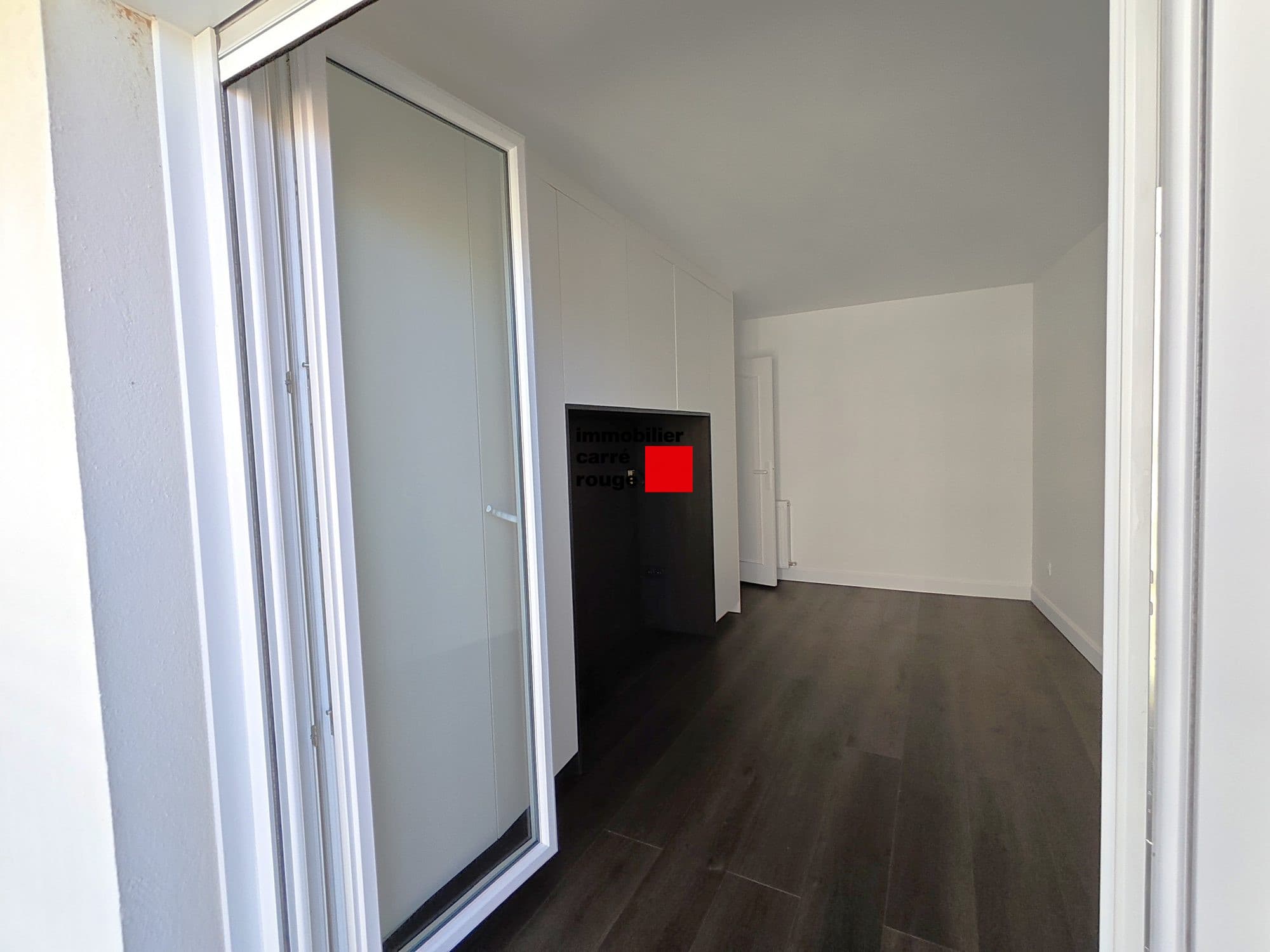 Etage élevé T3 avec balcons et parkings - vue 6