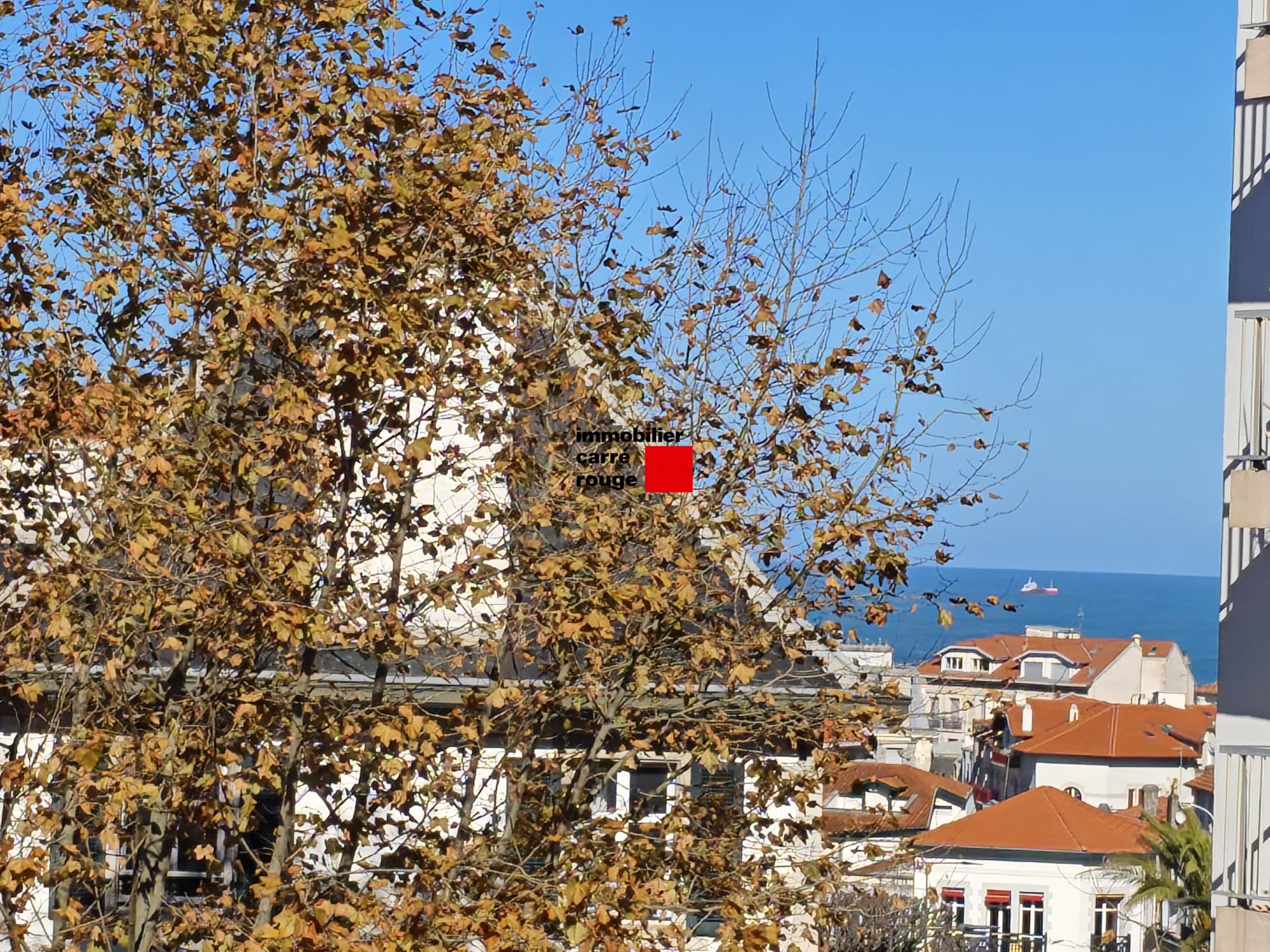 Etage élevé T3 avec balcons et parkings - vue 9