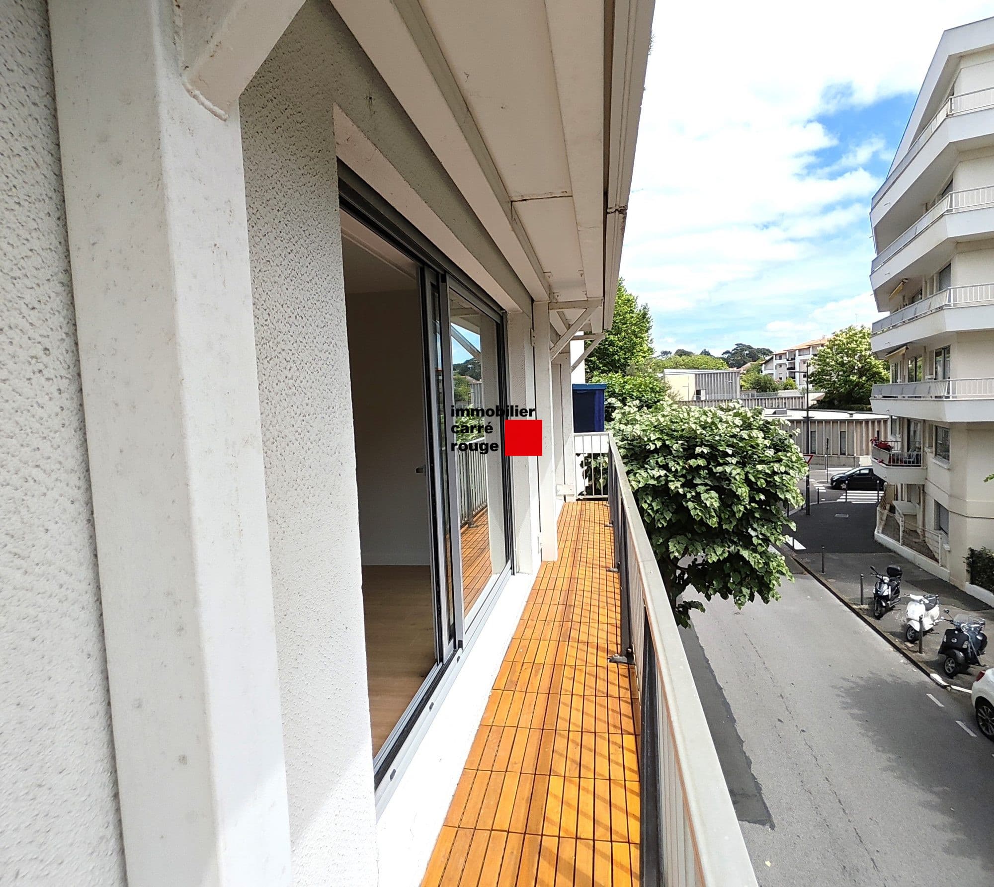 Grand T2, balcon, parking et cave - vue 6
