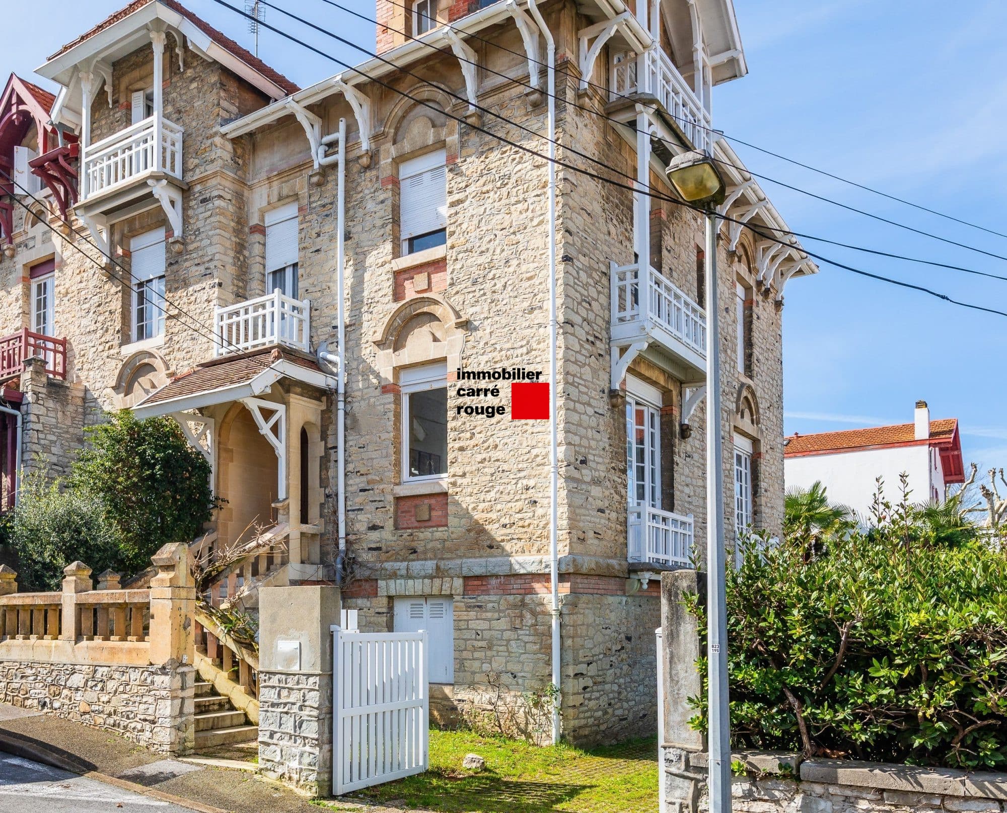 maison bourgeoise en pierre avec jardin et parkings - vue 10
