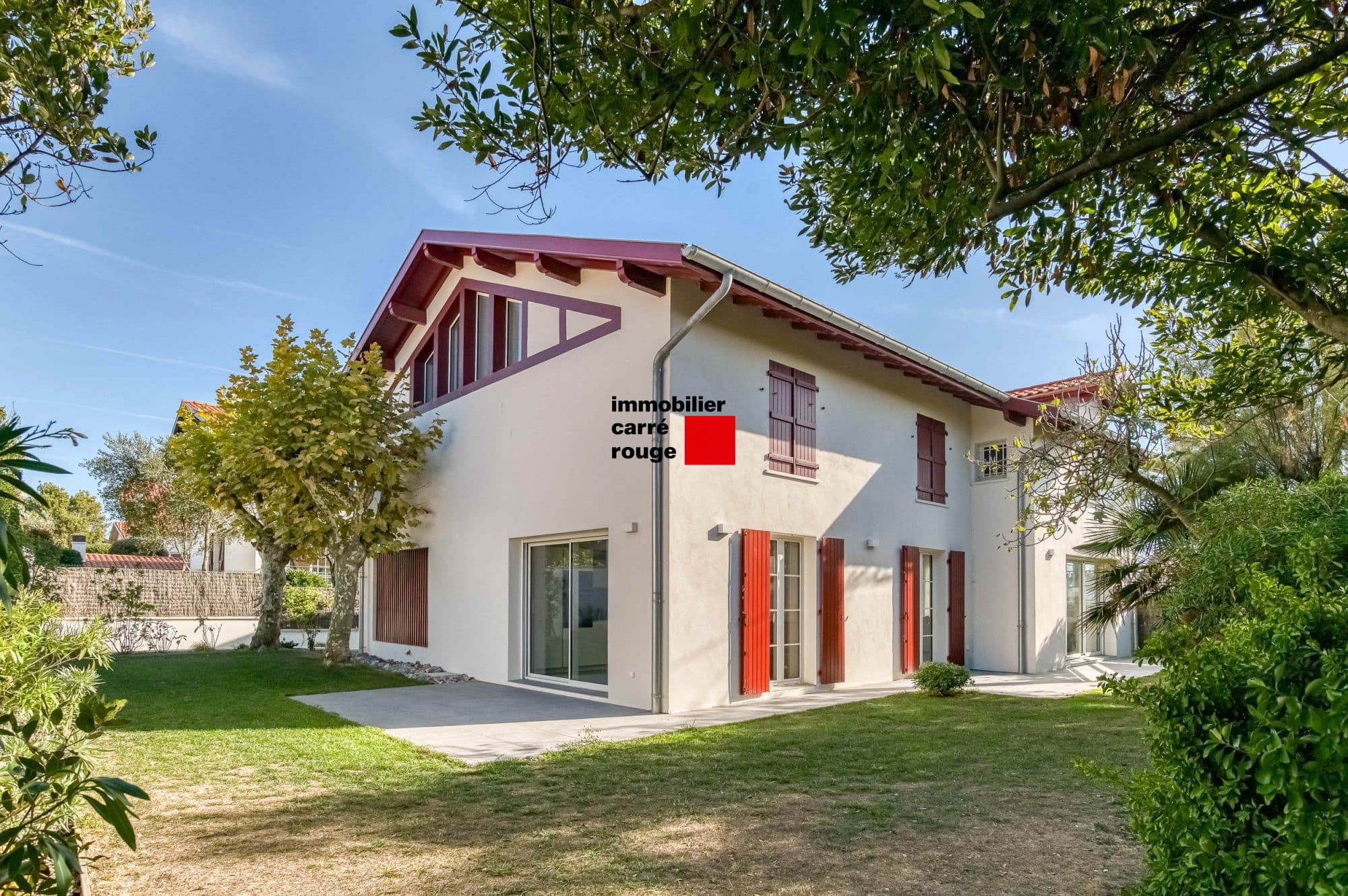 Villa contemporaine cote des basques - vue 2