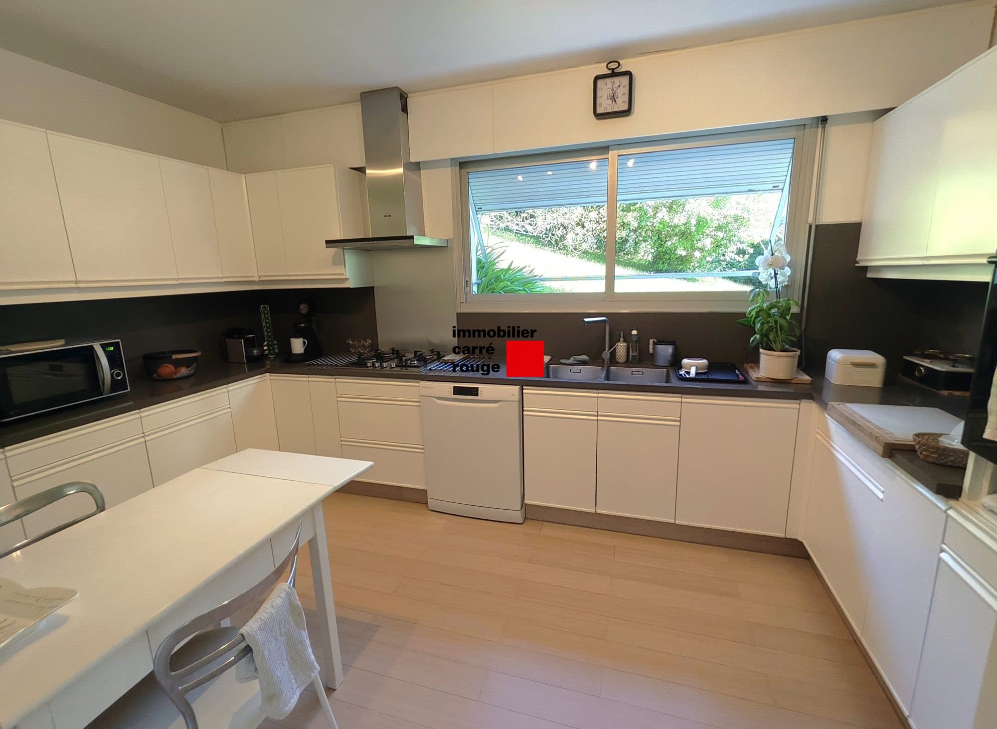 villa d'architecte sur grand terrain arboré - vue 4
