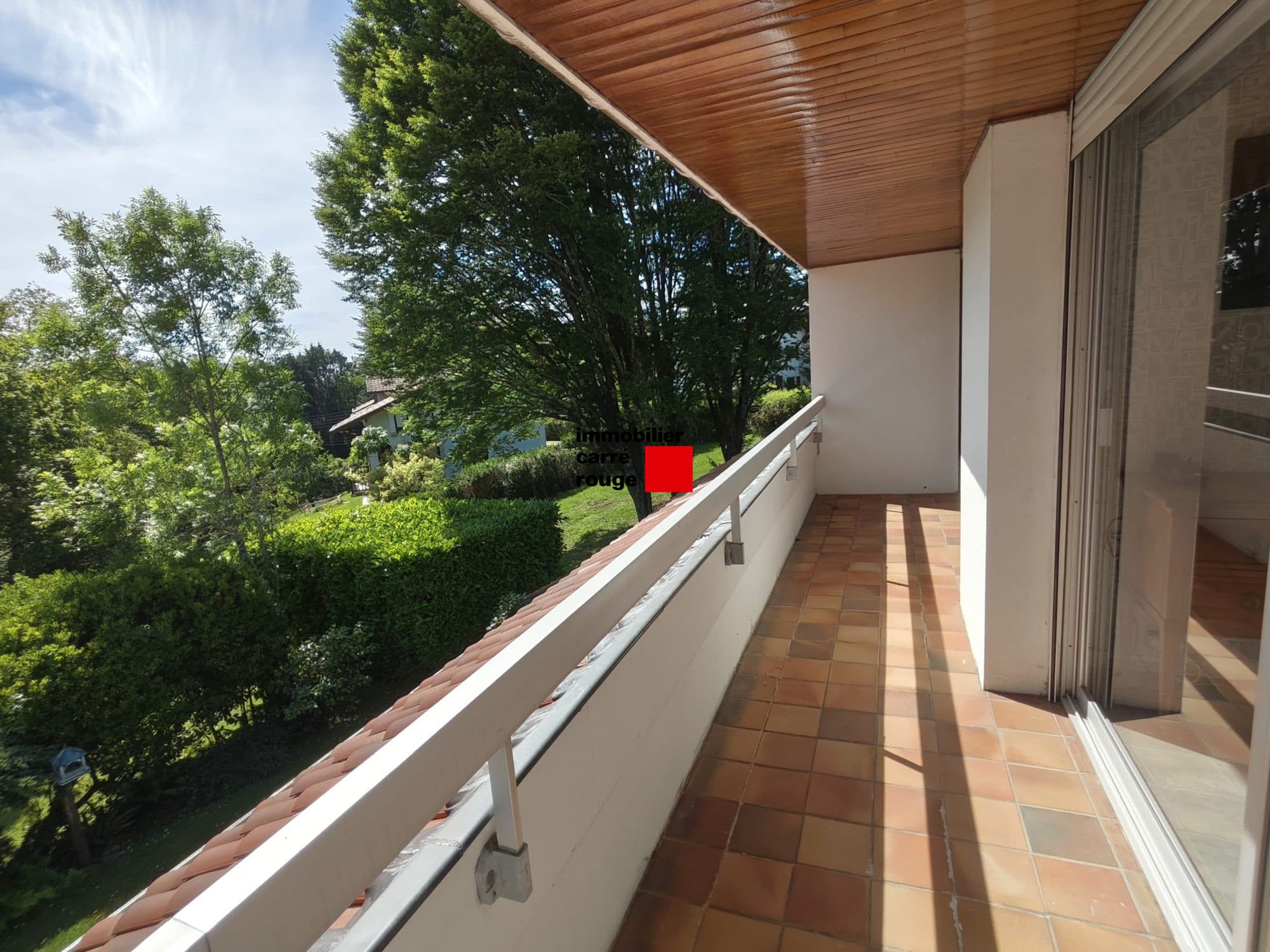 villa d'architecte sur grand terrain arboré - vue 7