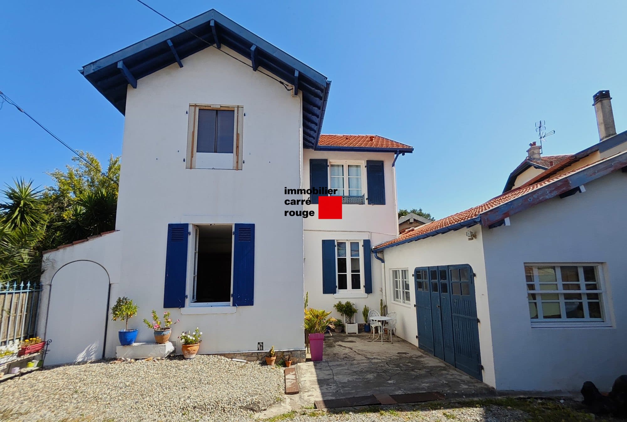 maison de ville avec jardin et  garage