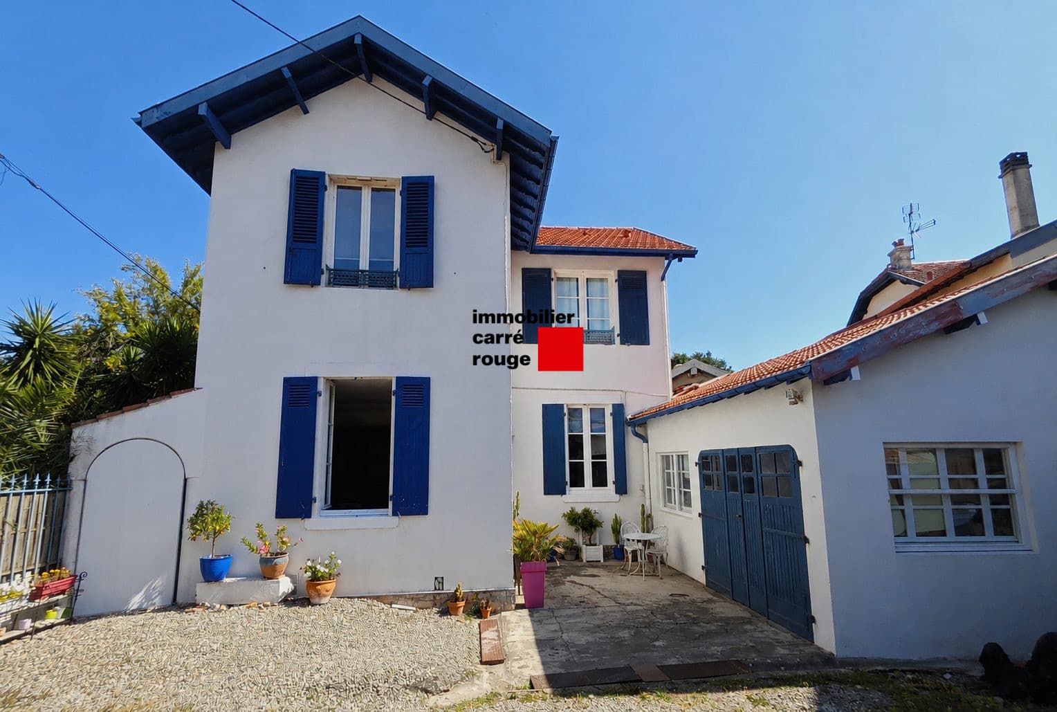 maison de ville avec jardin et  garage